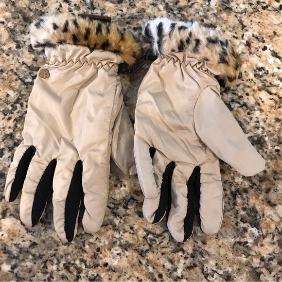 ❄️Weatherproof Brand Winter Gloves - Picture 1 of 8